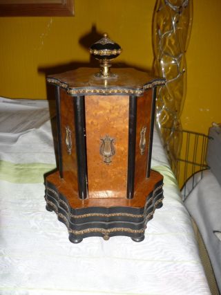 Antike Walzen - Spieluhr,  Zigarrenanbieter Mit Walzenspielwerk Ca.  1860 - ? Bild