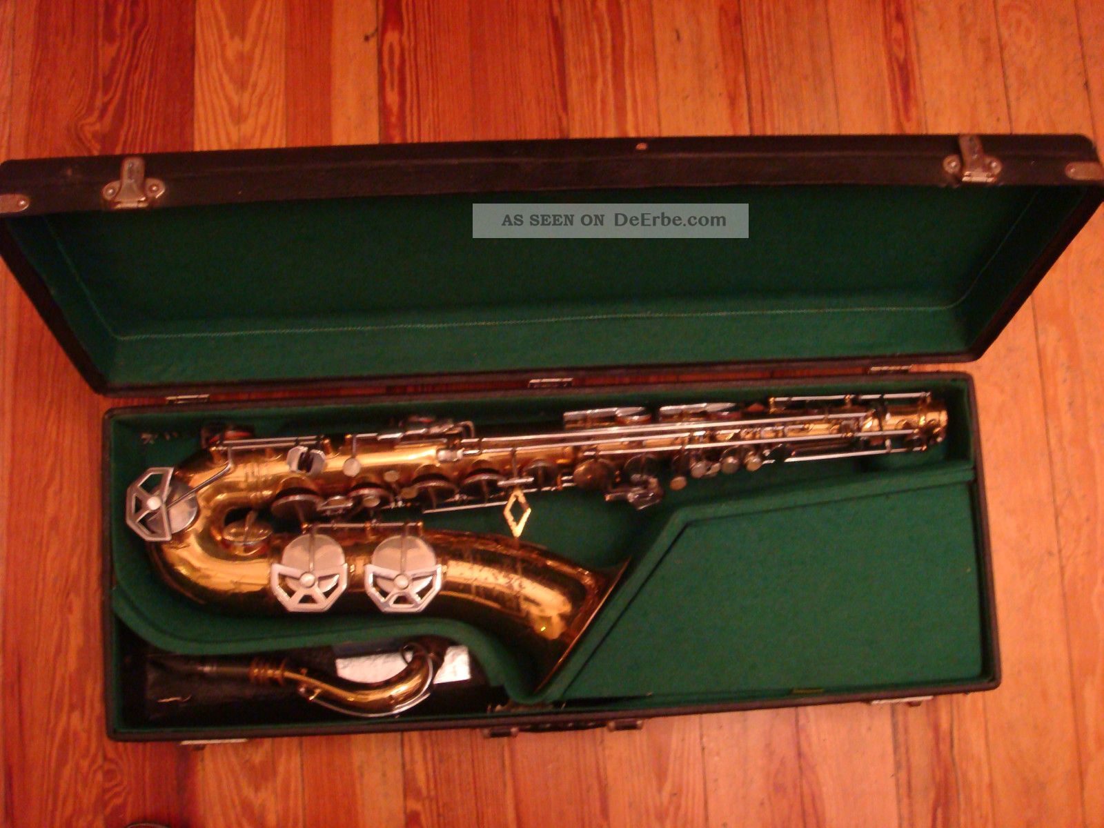 Dolnet Saxophon Altsaxophon Gross Erbstück Mit Koffer Sehr Schön Mit Gravur Blasinstrumente Bild