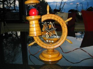 Maritime Deko Lampe Tischlampe Steuerrad Aus Holz Nautika Schiff Leuchtturm Meer Bild