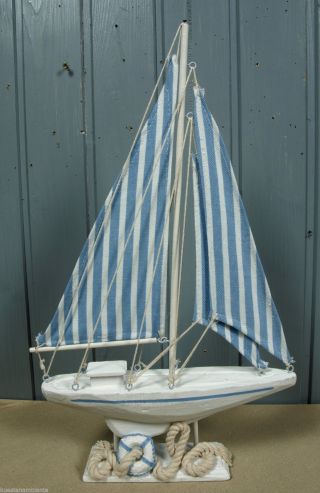 Holz Segelboot Mit Blau/weiß Gestreiften Segeln 41x24cm Maritime Deko Ii.  Wahl Bild