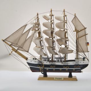 Passat Segelschiff Großsegler Holz Ca.  45cm Deko Standmodell Bild