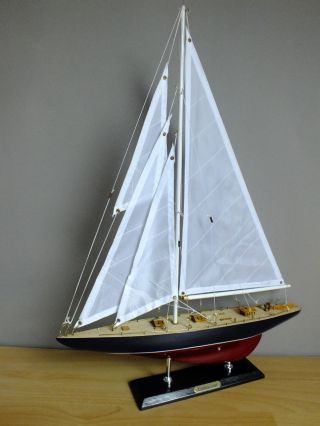 Segel - Yacht Endeavour,  40 X 6 X 54 Cm,  Standmodell Aus Holz,  Segelschiff Bild