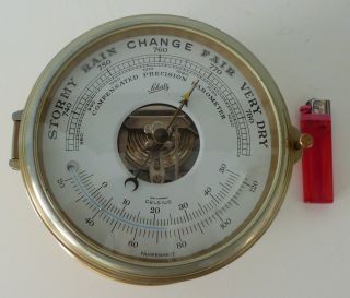 Schiffsbarometer,  Mit Thermometer,  Compensated Precision Barometer Von Schatz, Bild