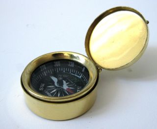 Kleiner Messing Kompass Mit Deckel 3,  5cm Durchmesser Bild