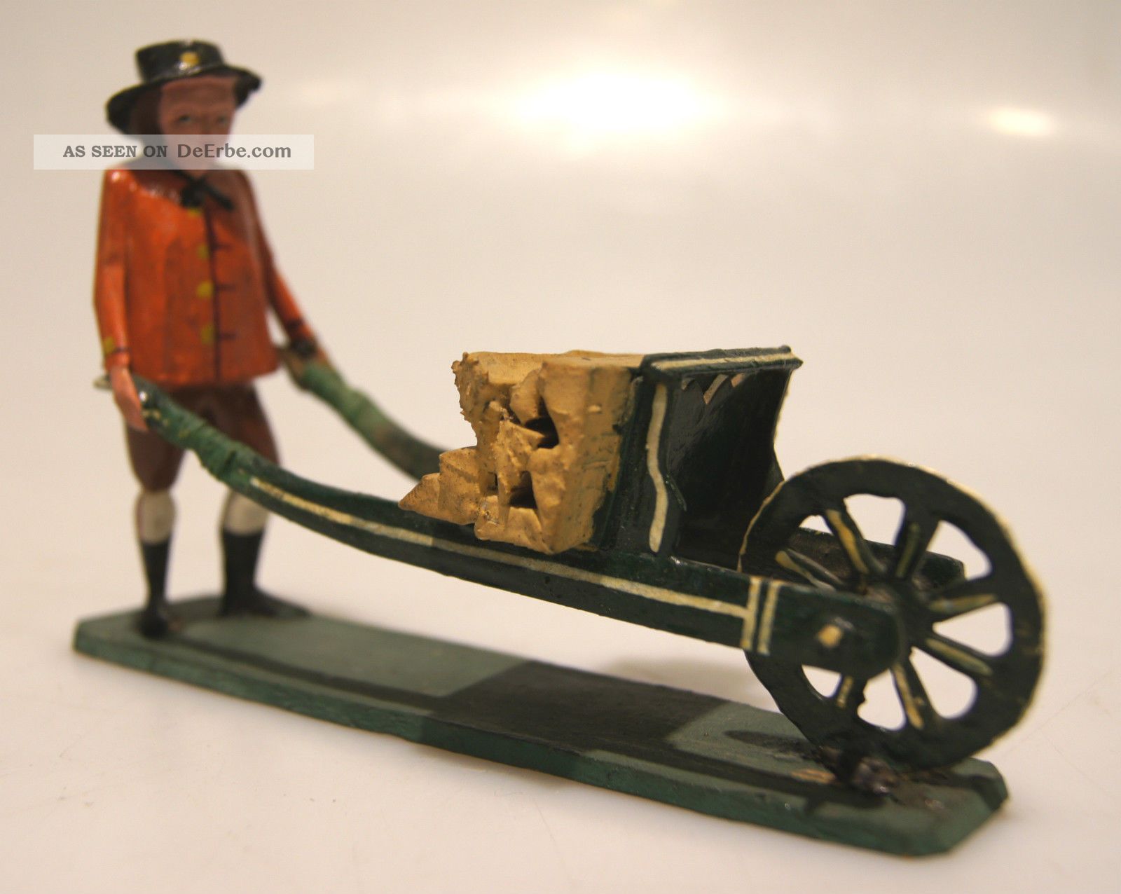 Grulich - Krippenfigur Holzknecht Mit Schubkarren,  Um 1900 Krippen & Krippenfiguren Bild