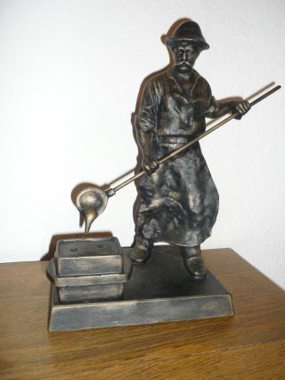 Skulptur/figur Hüttenarbeiter Bronzierter Metallguss Bild