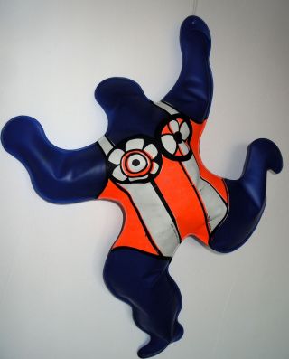 Nana By Niki De Saint Phalle Puppe Plastik Multiple 1968 Signiert Aufblasbar Bild