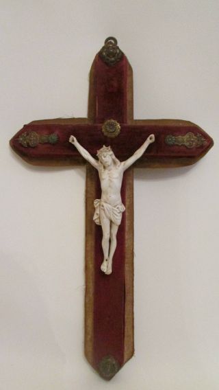 Jesus - Kruzifix - Corpus Aus Porzellan Auf Holz 18/19.  Jhd,  Um 1780/1800 Bild