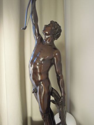 Skulptur Aus Bronze Von Joseph Uphues,  1851 - 1911,  Auf Marmorsockel,  Höhe: 73 Cm Bild