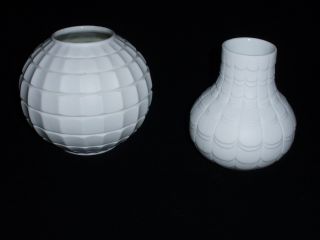 2 Vasen Weiß Op Art Biskuit Scherzer Porzellan 60 - 70er Jahre Bild