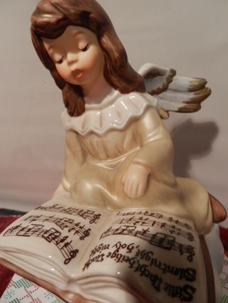 Goebel Porzellan Engel Auf Wolke Mit Buch - 
