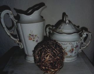 Schöne Zuckerdose Und Milchkännchen Porzelan Mit Goldrand,  Antik Blumenmuster Bild