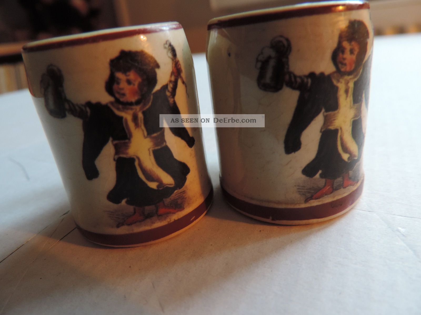 Zwei Kleine Zierkrüge 