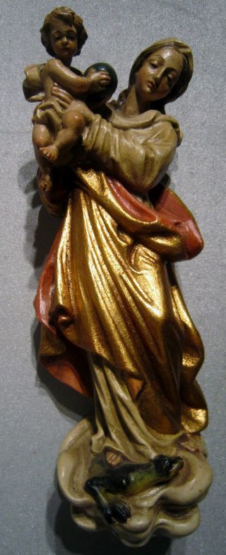 Schöne Geschnitzte Und Bemalte Madonna Mit Jesus In Den Armen Aus Holz Um 1960 Bild