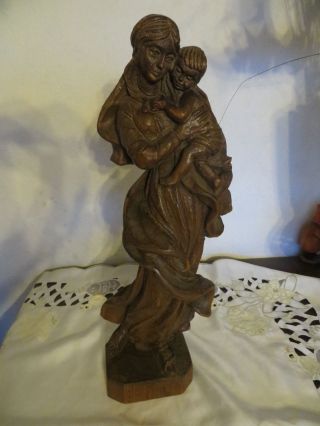 Alte Große Madonna Mit Kind Bild