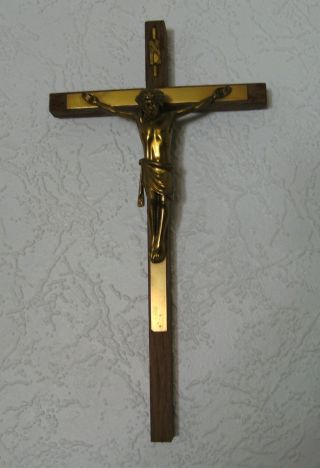 Wand Holzkreuz Mit Jesus Aus Messing - Kruzifix - (l 25 Cm/br 13 Cm) Bild