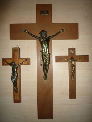 3 Alte Wandkreuze,  Kruzifix,  Holzkreuz Mit Metall Jesus Figur,  Wandkreuz Bild