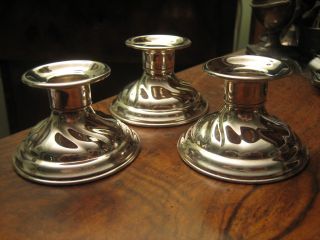 Drei Gleiche Chippendale Silber Kerzenhalter 925 Echt Silber Topzustand Bild