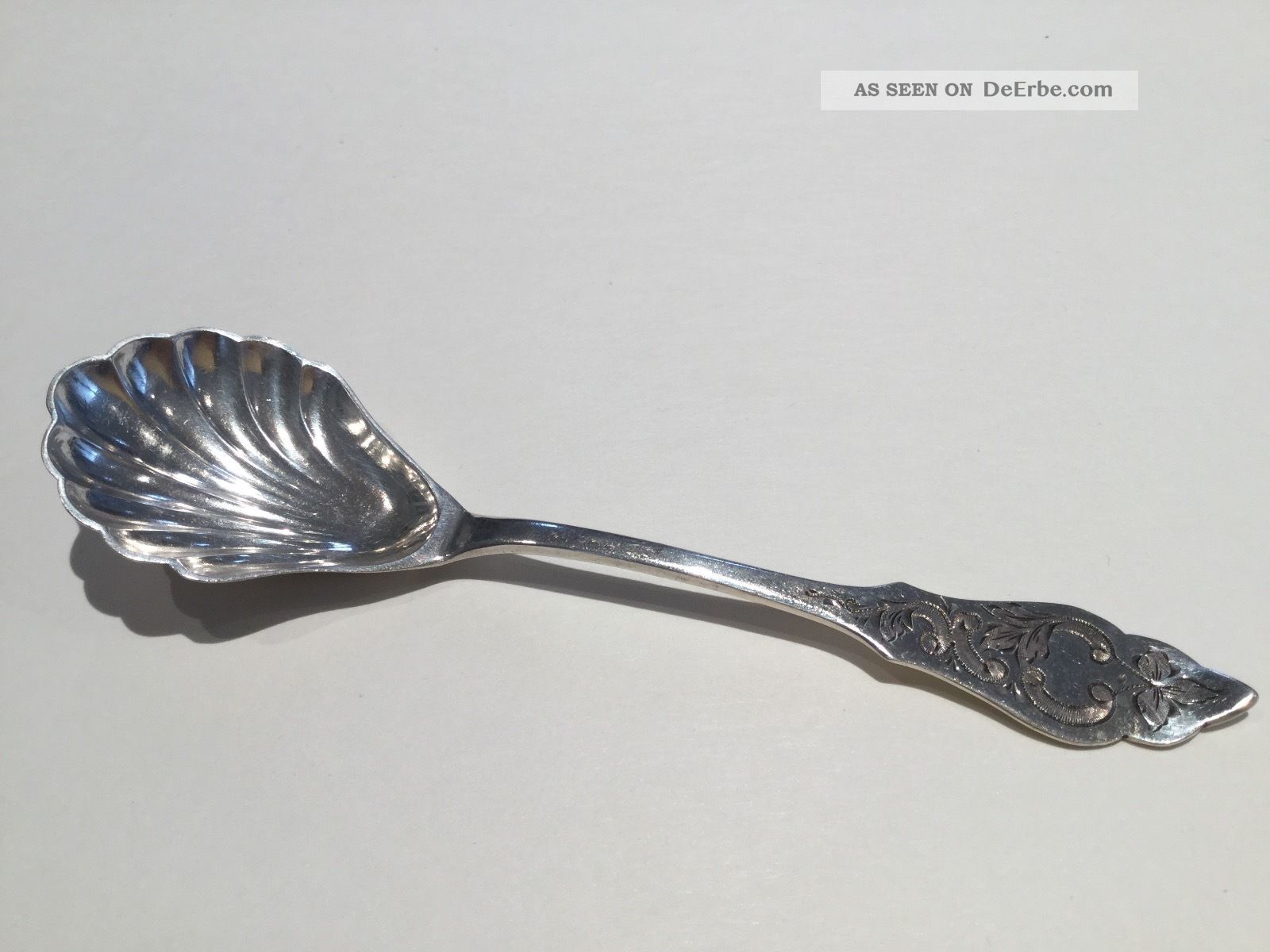 Zuckerlöffel Mit Muschellaffe,  Gustav Haegermann Friesenmuster,  800er Silber Objekte nach 1945 Bild