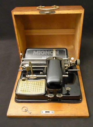 Mignon Eintasten Schreibmaschine Aeg Modell 4 Gut Erhalten Im Kasten Bild