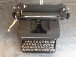 Orga Modell 12 Schreibmaschine Bild