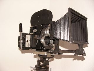 Alte 16mm Filmkamera Mit Federwerk Bild