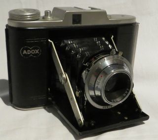 Adox Golf,  Bj.  1954,  Für Rollfilm 120/6x6,  Obj.  Adoxar 1:6,  3 - F.  75mm - Bild