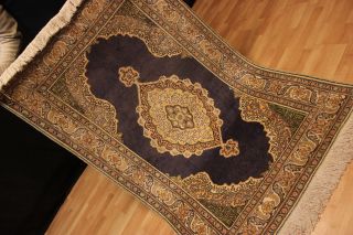 Antiker Seidenteppich Kayseri Seide Teppich Gebetsmotiv Silk Seta 188x119cm Bild