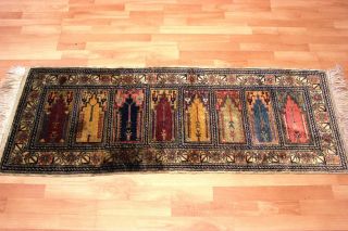Antiker Seidenteppich Kayseri Seide Teppich Gebetsmotiv Top Silk Seta 166x60cm Bild