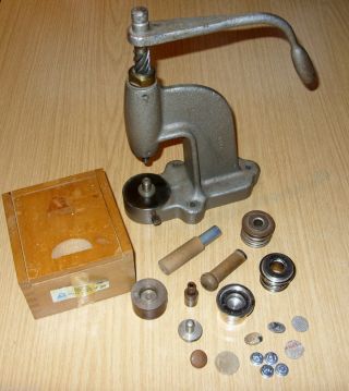 Polsterknopfmaschine Sattler Werkzeug Aus Großelters Zeiten Bild