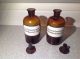 2 Braune Apothekerflaschen 1.  0 Ltr.  Alt Mit Glasstöpsel Geschliffen Arzt & Apotheker Bild 1