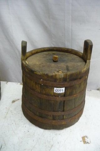 6593.  Altes Holzfass Fass Weinfass Old Wooden Barrel Bild
