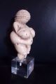 Venus Von Willendorf,  Replik,  Ca.  10,  5 Cm Hohe Figur Aus Plastik Antike Bild 2