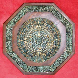 Großer Azteken Kalender Auf Holz Aus Gepresstem Malachit,  1970er Jahre Bild