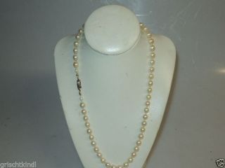 Nachlass: ältere Perlenkette Mit 333 Goldverschluss Bild