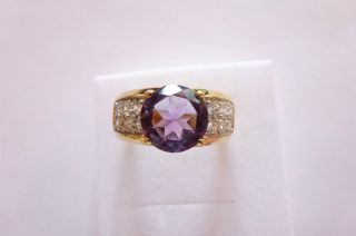 Prachtvoller Sehr Eleganter Ring Gold 333 Mit Großem Amethyst Und Zirkonia Bild