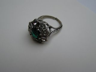 Schöner Ring,  Echt Silber,  Weiße Steine,  Grüner Stein,  Alt Bild