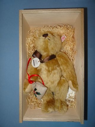 Steiff Bose Weihnachtsteddy - 990359 - Neuwertig - Alle Ids - Limitiert 2000 In Holzbox Bild
