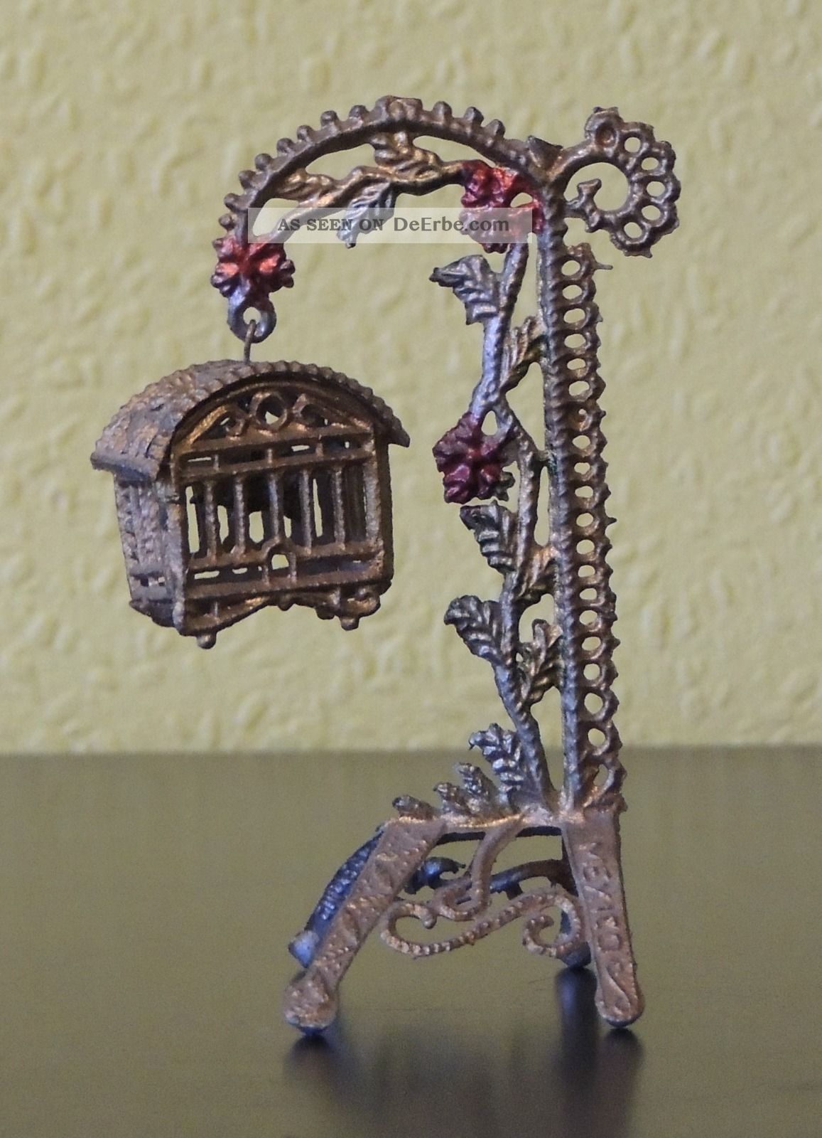 Puppenhaus Deko älterer Vogelkäfig Käfig Aus Metall 8 Cm Mexico Original, gefertigt vor 1970 Bild