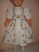 Elegantes Puppen Kleidchen Aus Omas Handbesticktem Tischläufer Gr.  70 Cm Toll Nostalgieware, nach 1970 Bild 4