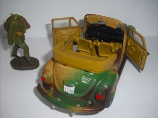 Elastolin,  Vw Käfer,  1:25,  Soldat Mit Fahrzeug In Mimikri Bild