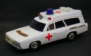 Amerikanischer Krankenwagen - Buick? Made In Japan Bild