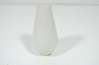 50er Jahre Glas Lampenschirm Weiß Mit Muster Für Tütenlampe Bild