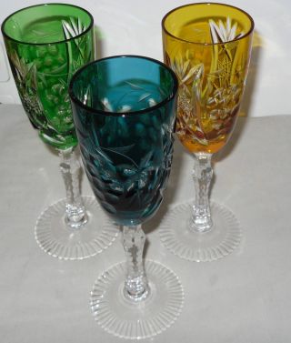 3 Sektgläser,  Kristall,  2 - Farbig,  150 Ml,  3 Verschiedene Farben,  Marke Unbekannt Bild