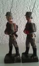 - Konvolut - Zwei Altere Lineol Massfigure Soldaten Mit Gewehr Marschierend Gefertigt vor 1945 Bild 2