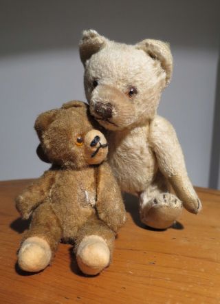Zwei Uralte Kleine Teddybären Bild