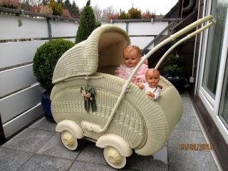 Sehr Schöner Alter Korb Kinderwagen Kombinierbar 50 J.  Puppenwagen Bild