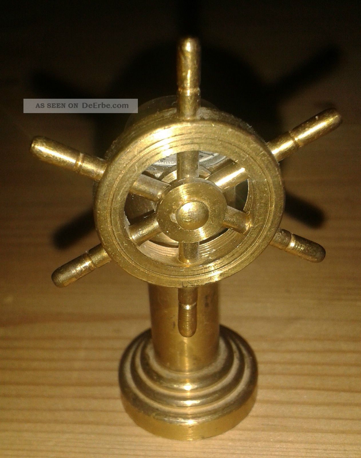 Altes Schiffs - Steuerrad Mit Kompass Ca.  50 Jahre Alt Mit Funktionen Miniatur Maritime Dekoration Bild