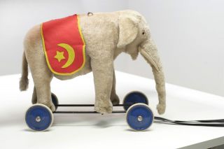 Steiff Reitelefant Auf Rädern / Elephant On Wheels Bild