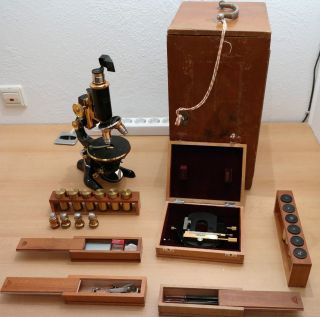 Ernst Leitz Wetzlar Mikroskop - Holzkiste Und Viel Zubehör - Okulare - Objektive Bild